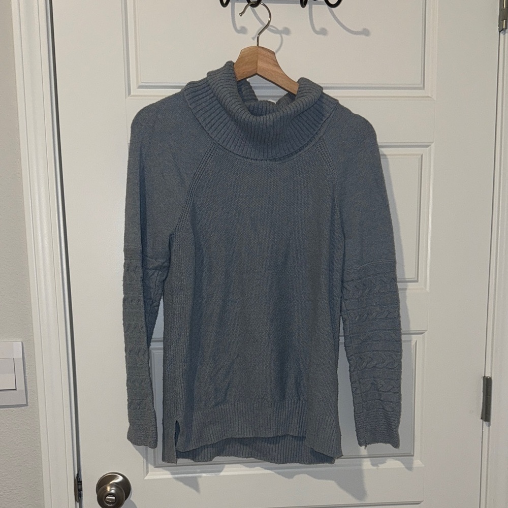 calvin klein blue turtleneck sweater size small